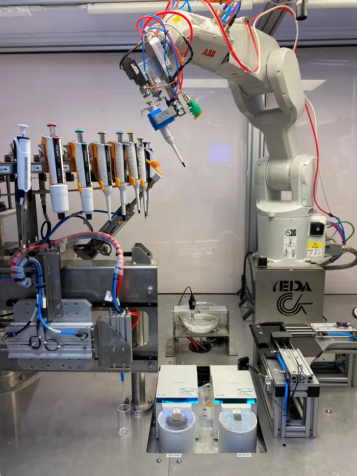 Robotic system for pipette calibration